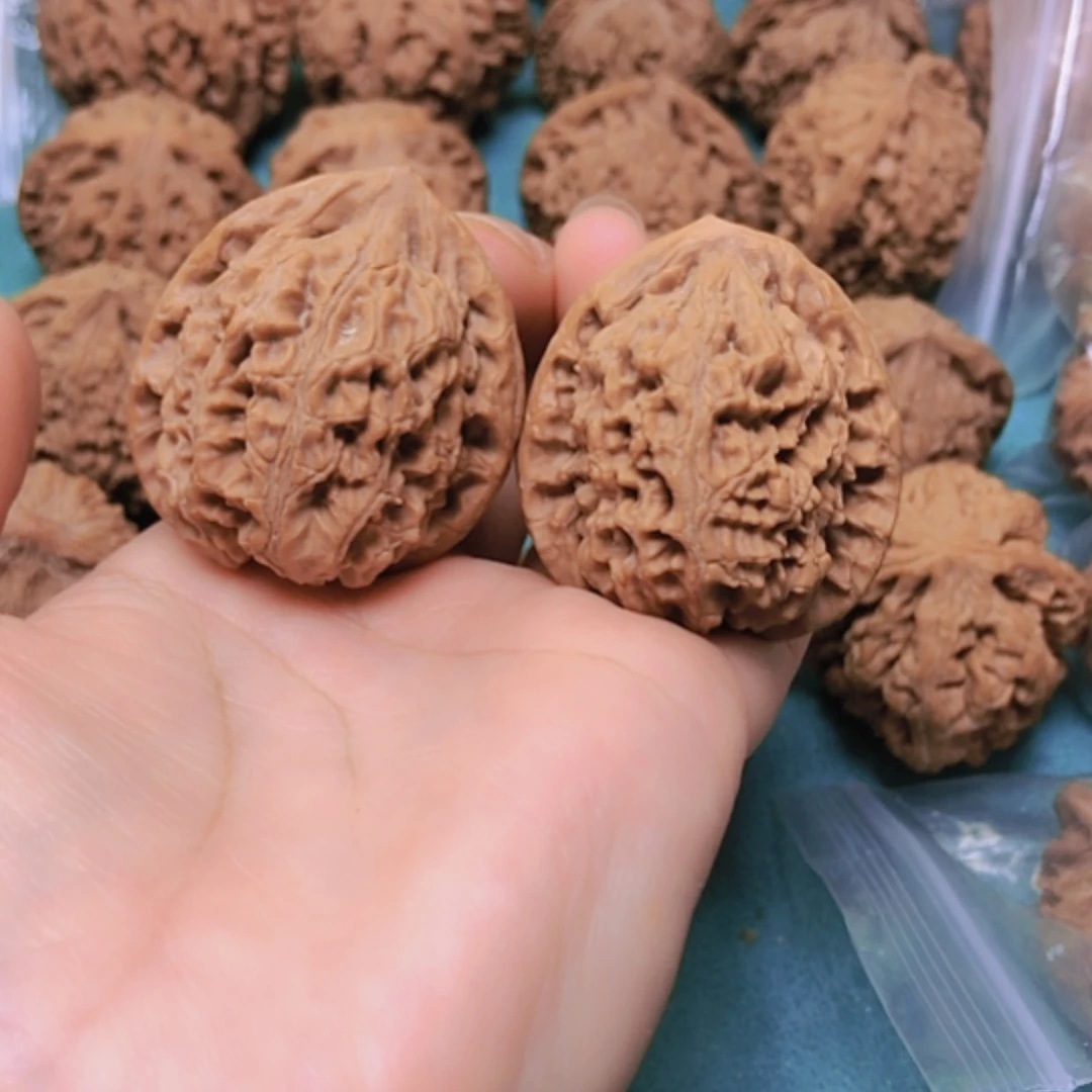 【闪购商品】摆件核桃38水龙纹有修对歪