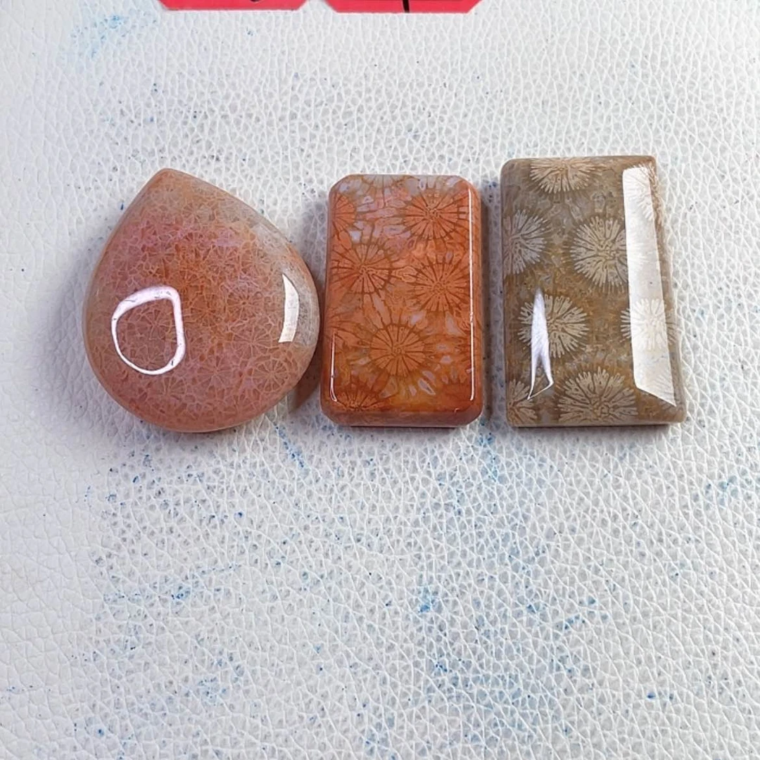 【闪购商品】硅化玉吊坠(赠链)未镶嵌乐*