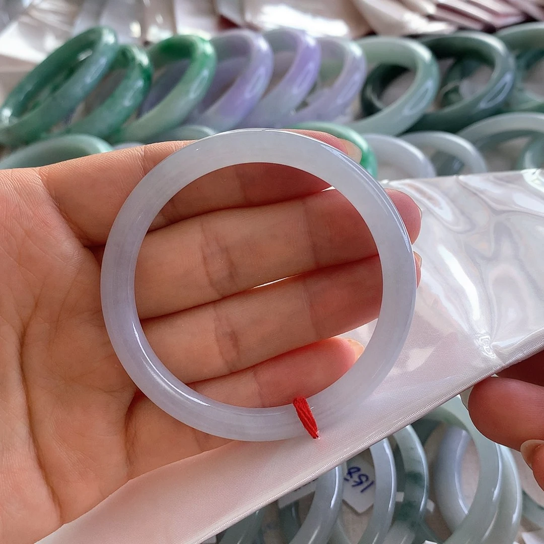 翡翠手镯未镶嵌细圆条52.2