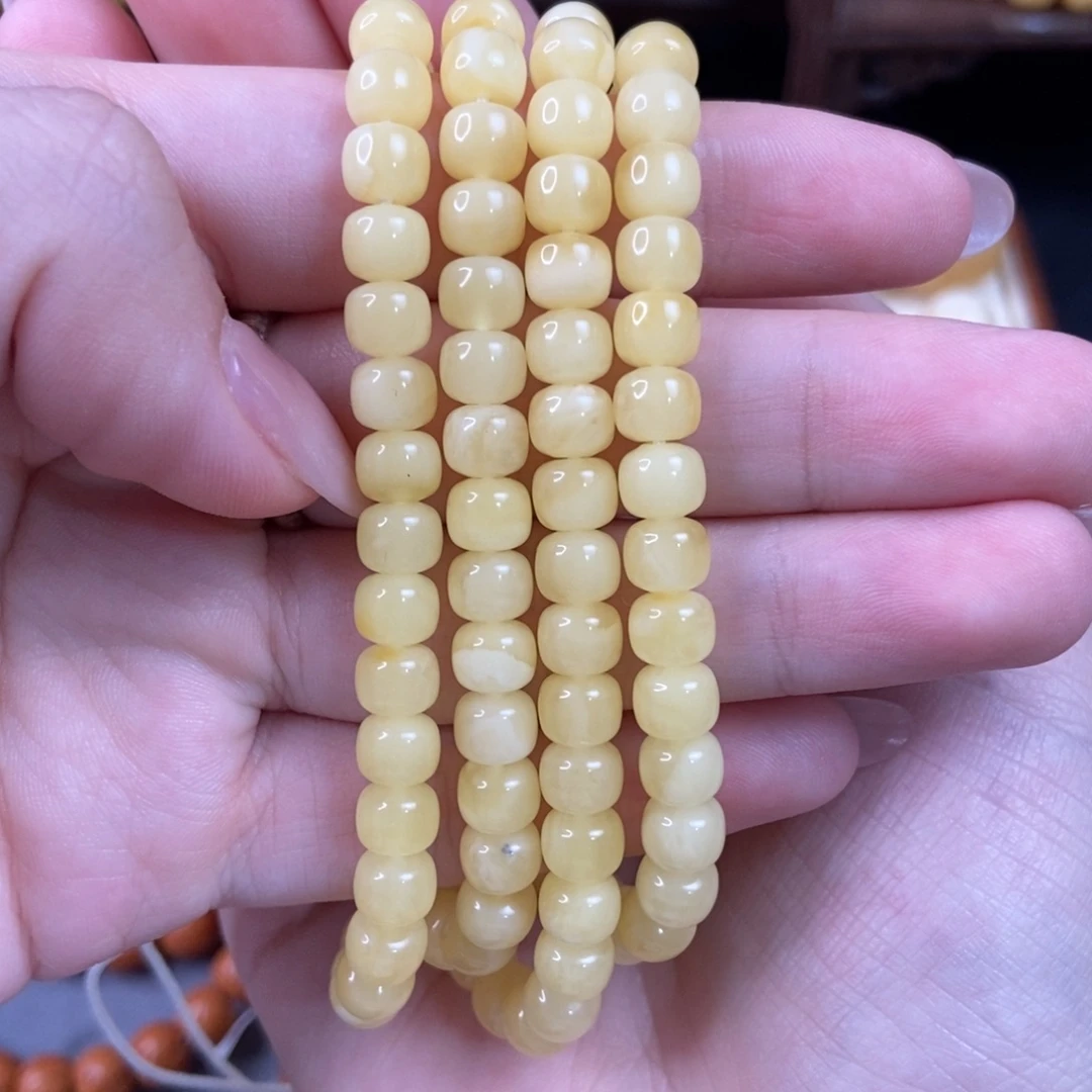 蜜蜡未镶嵌珠宝奇石