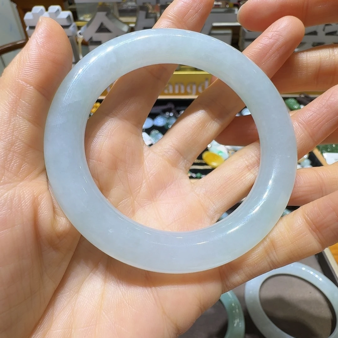 翡翠未镶嵌手镯翡翠手镯