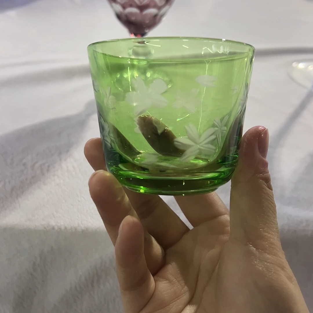 水晶玻璃平底款微瑕一个