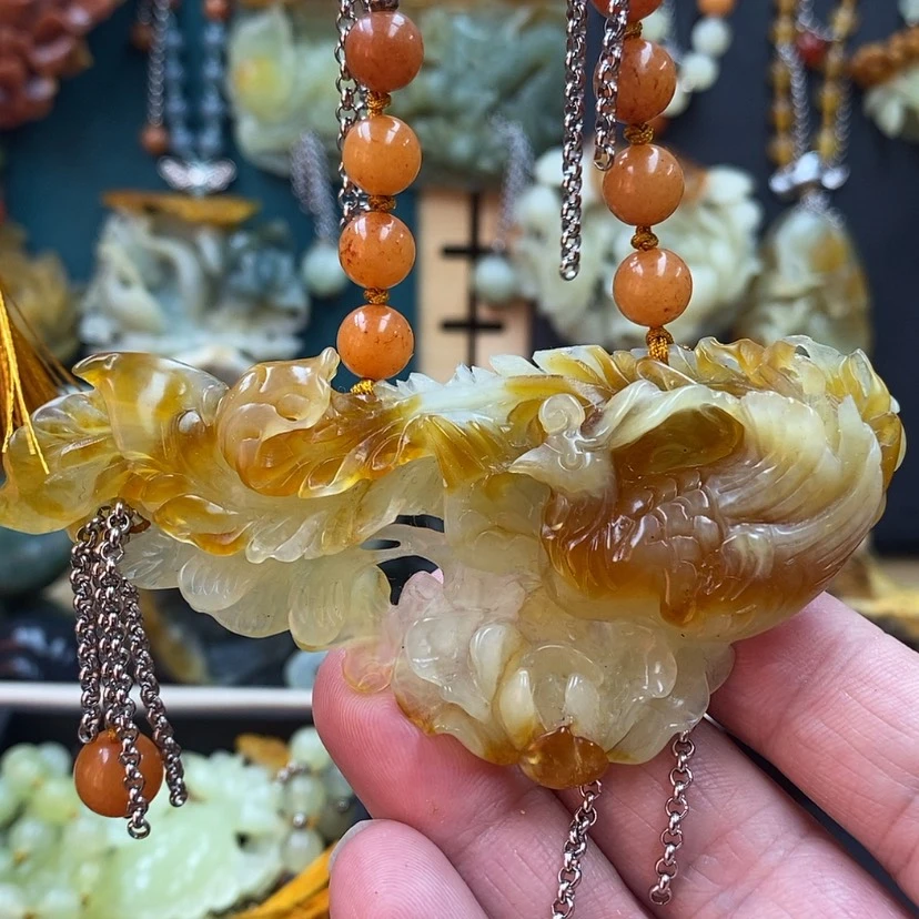 【闪购商品】蛇纹石玉吊坠未镶嵌