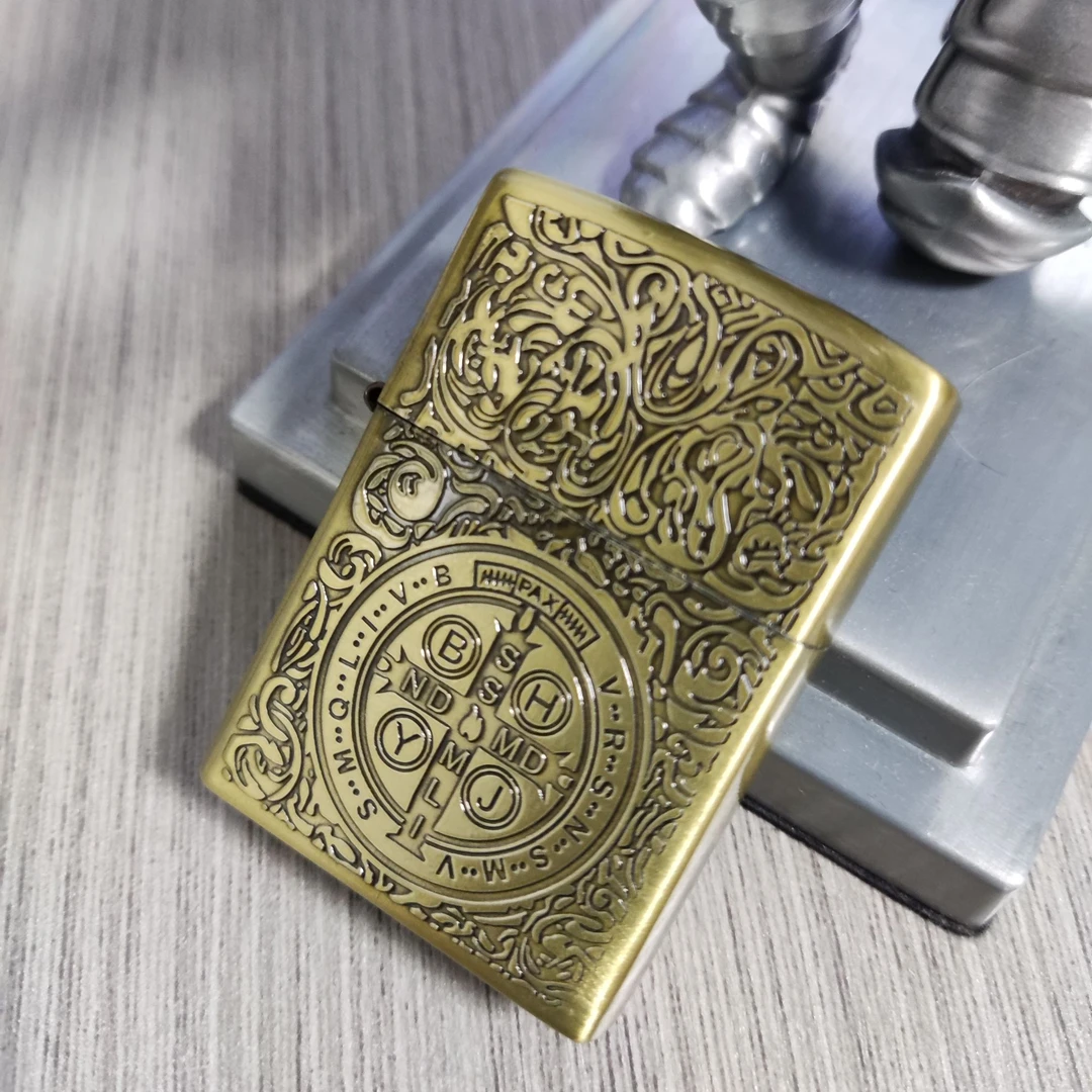 金色康斯坦丁手工机