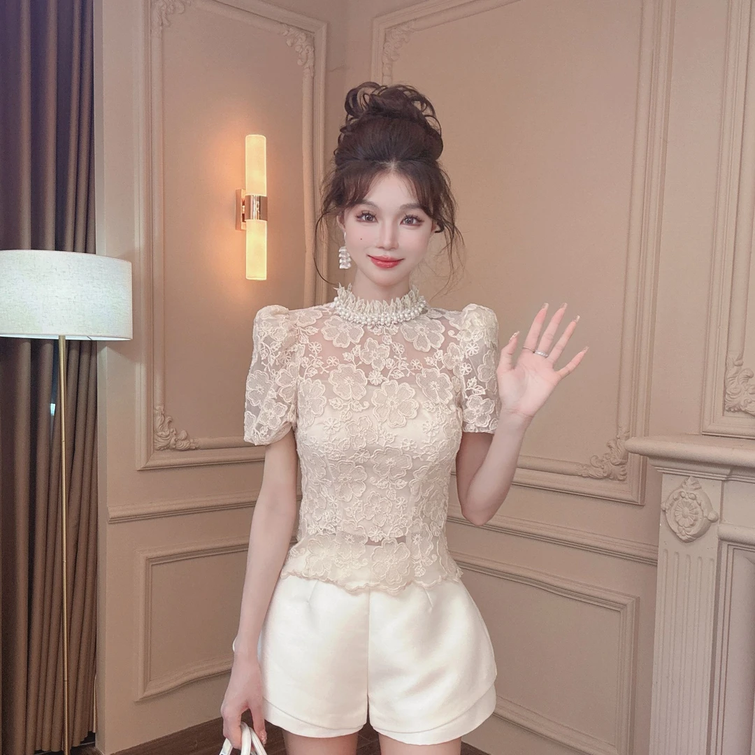 【CC专属】高级感蕾丝夏季新款设计感时尚修身显瘦上衣-15448