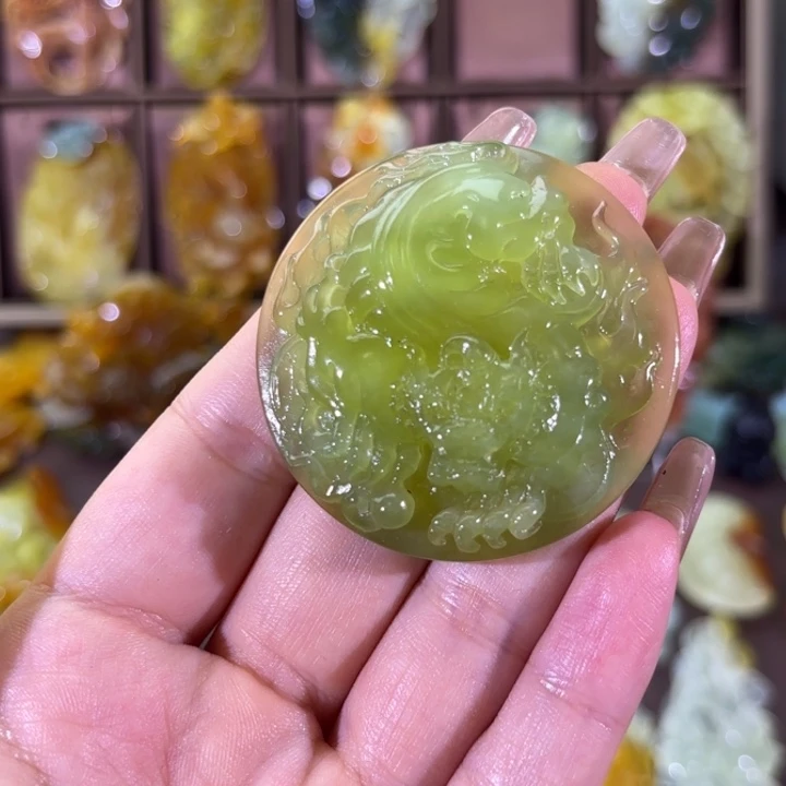 未镶嵌蛇纹石玉颈饰