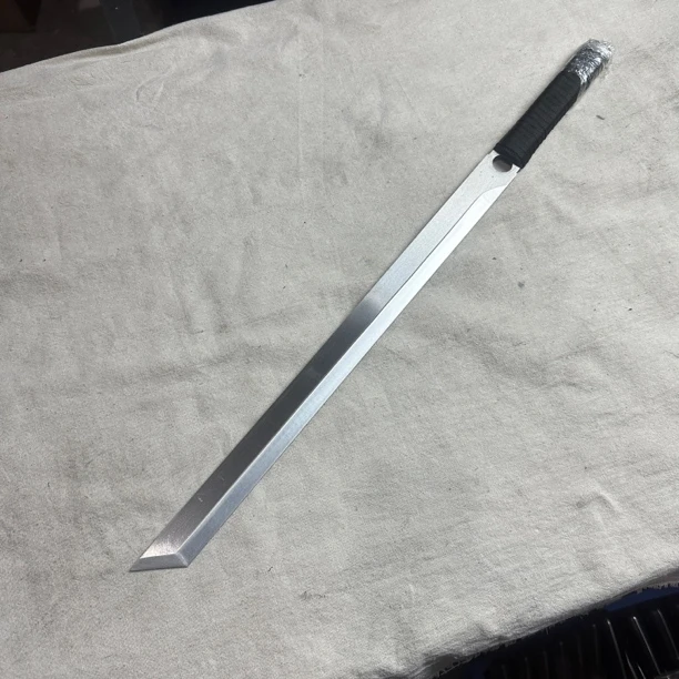 3118 龙泉昊天宝剑高锰钢一体锻打唐横刀未开刃