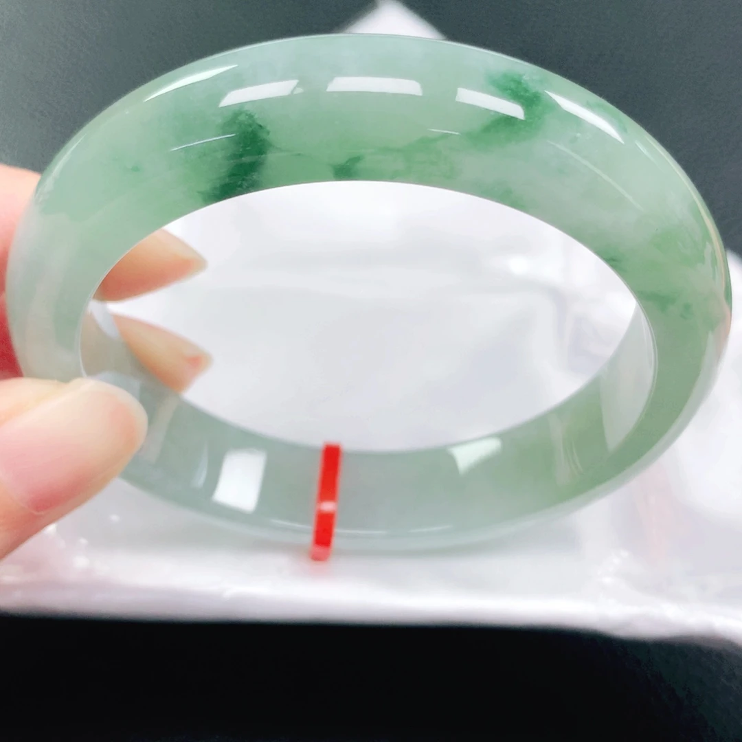 未镶嵌手镯翡翠57圈