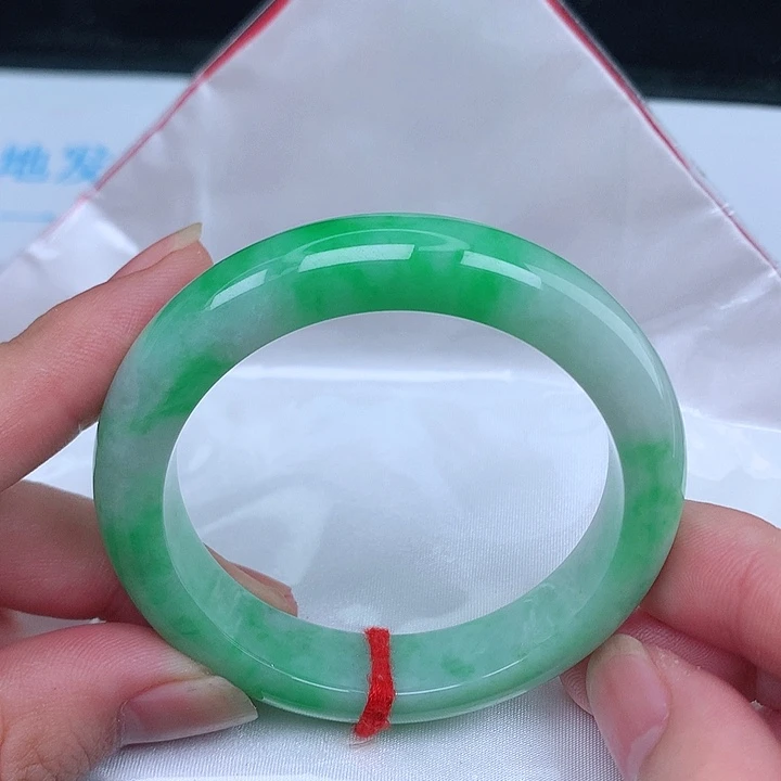 未镶嵌手镯翡翠天然