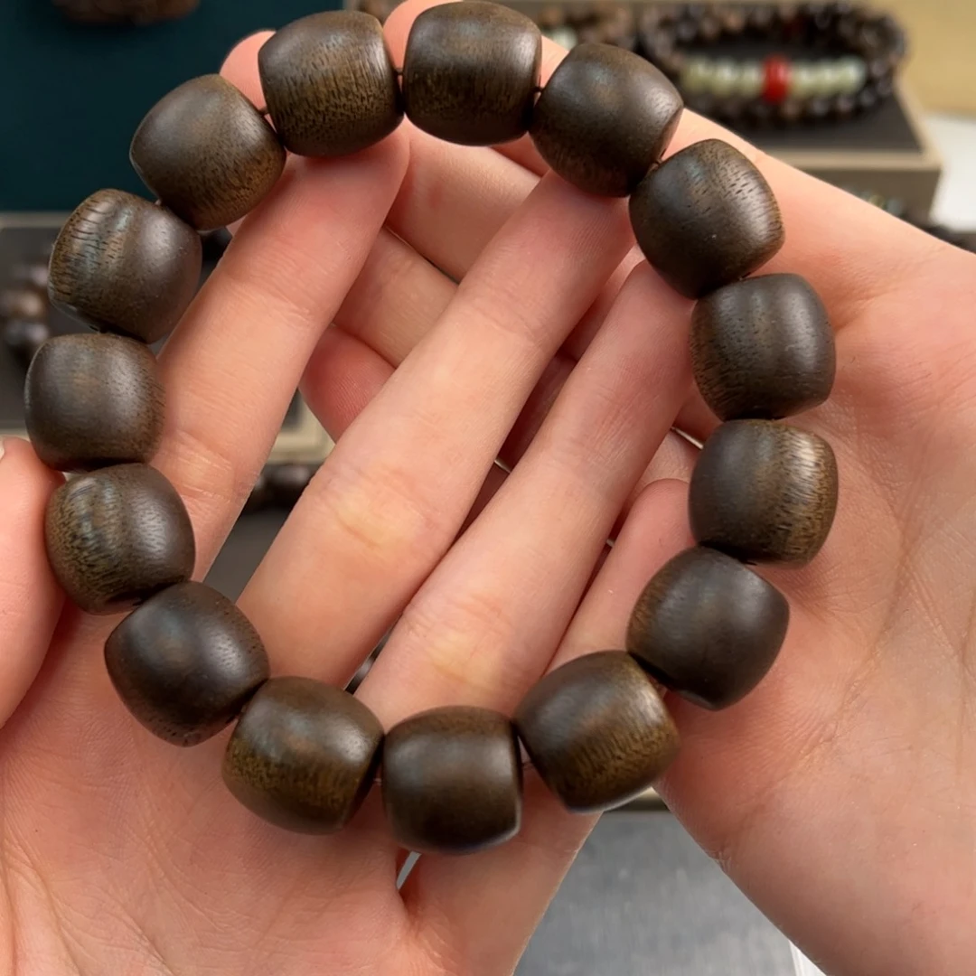 钞***赖沉香碎屑沉香14mm海南莺歌绿奇楠沉水