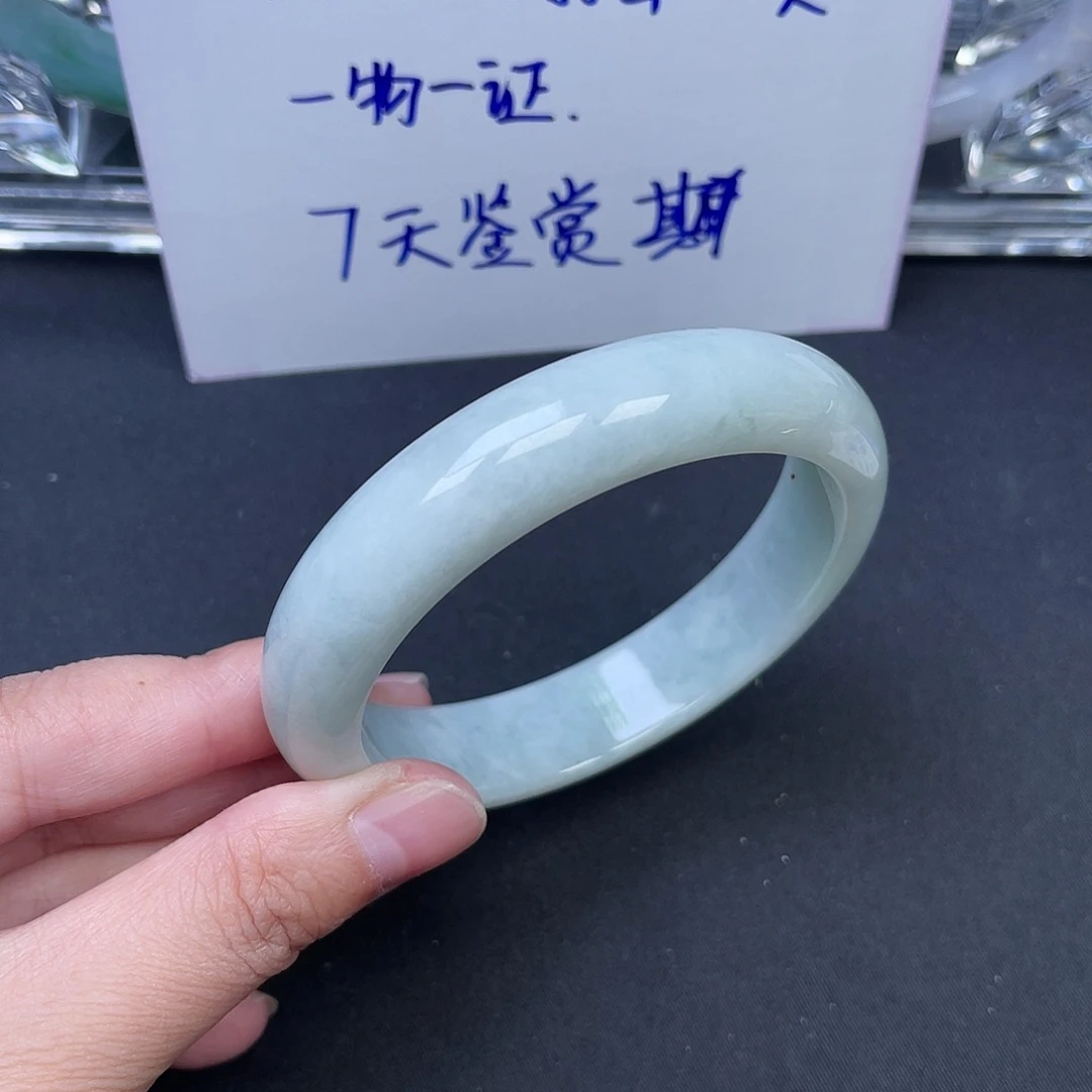 翡翠未镶嵌手镯翡翠