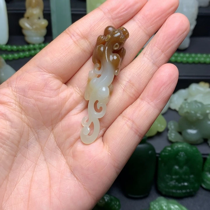 ****暮颈饰未镶嵌和田玉