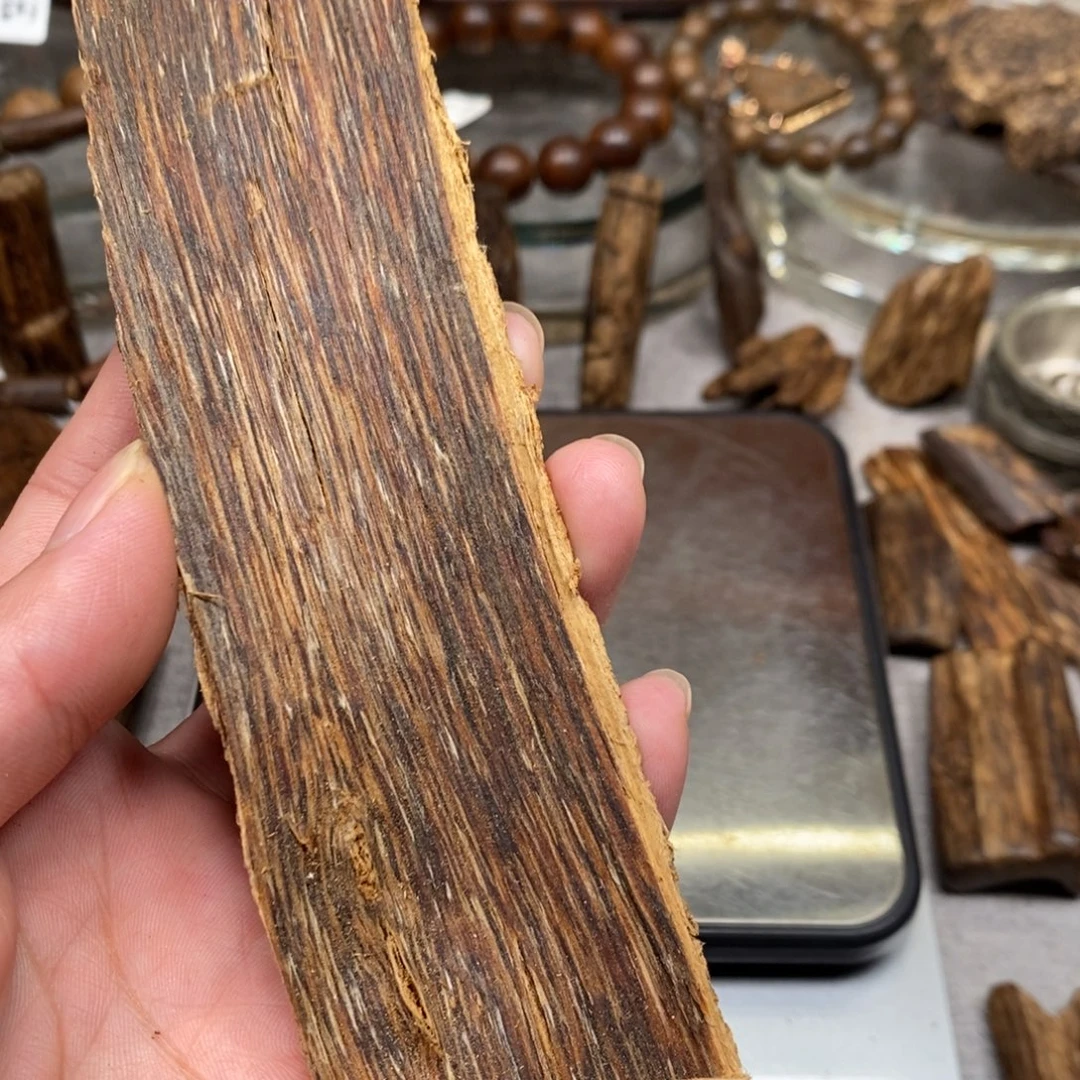 沉香碎屑沉香柬埔寨