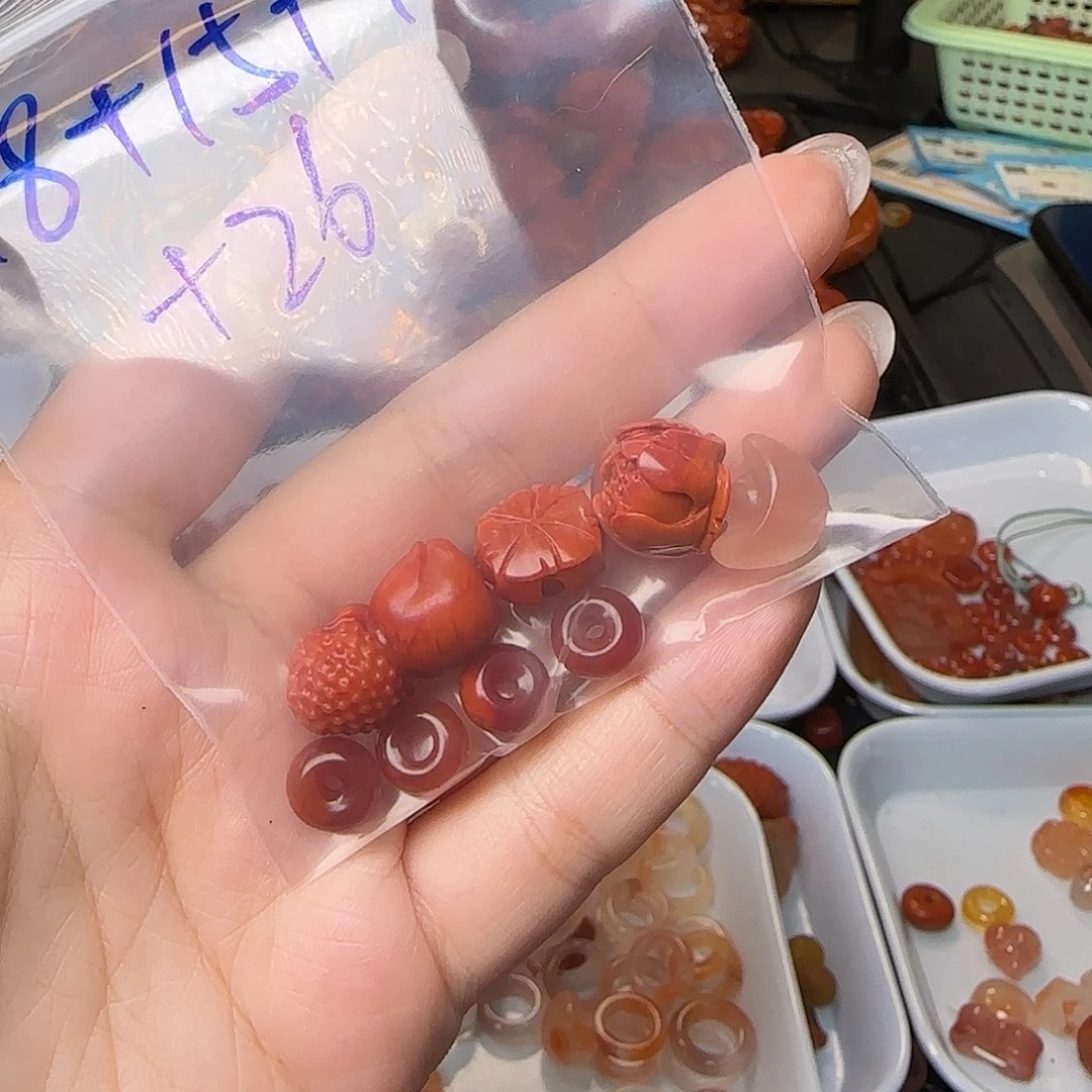数****南红玛瑙未镶嵌吊坠(不含链)