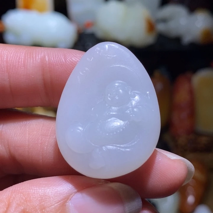 和田玉颈饰未镶嵌