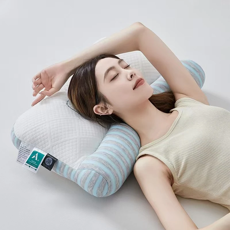 【紫罗兰】2025新款针织小熊学生情侣护颈枕成人家用枕头枕芯