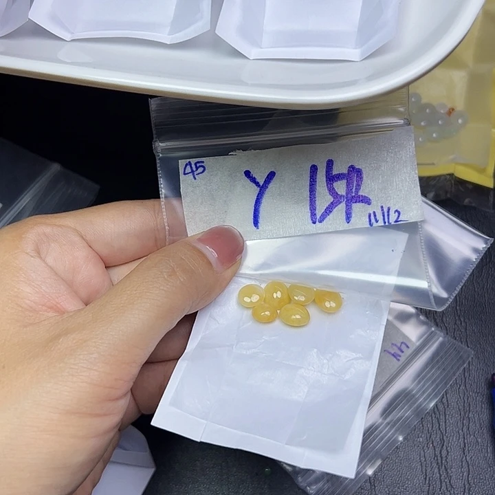 未镶嵌定制翡翠y***熠不