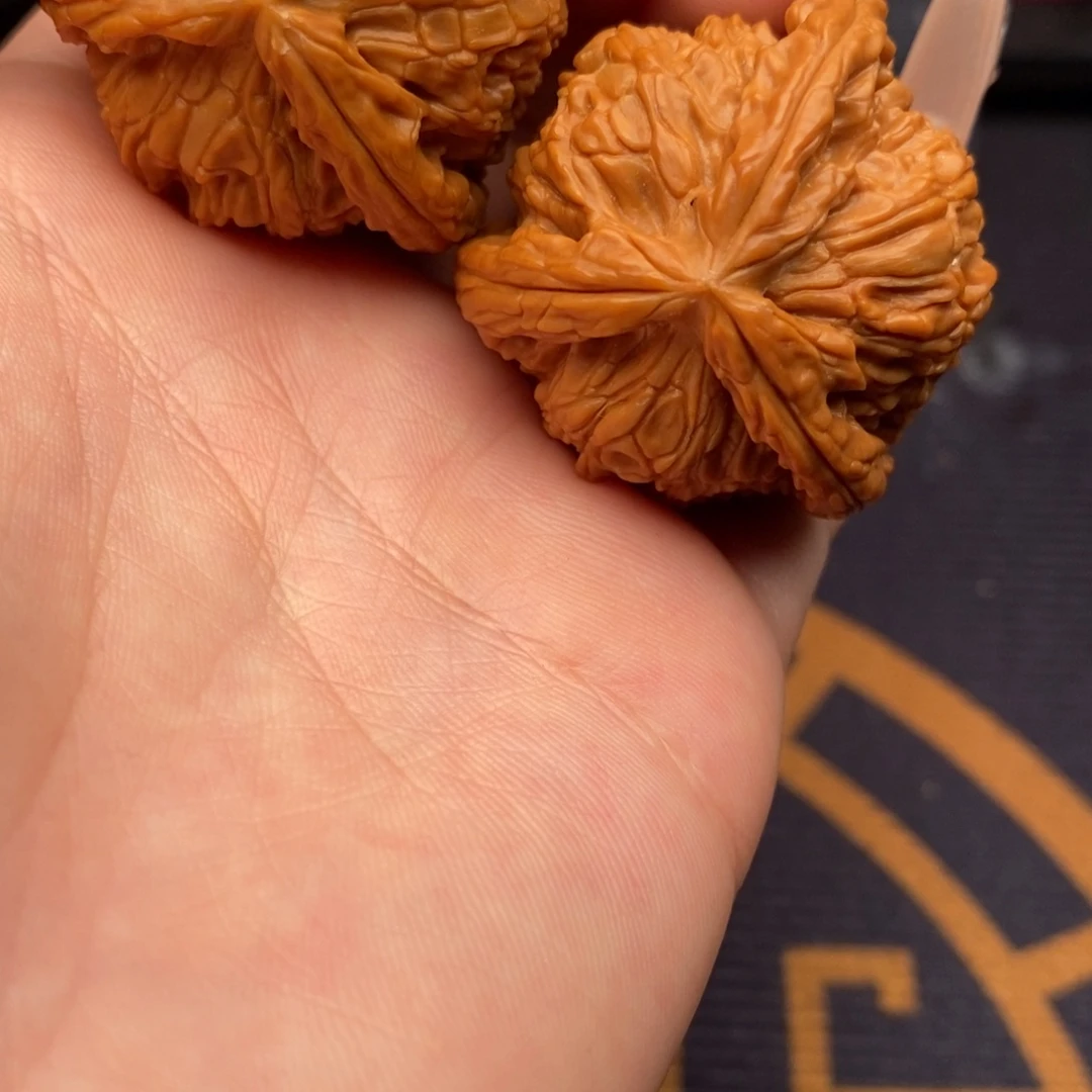 侘***助吊坠文玩核桃白狮子