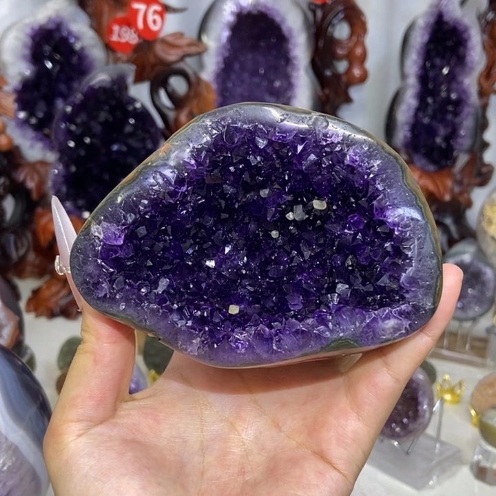 紫晶大型摆件（非配饰）未镶嵌