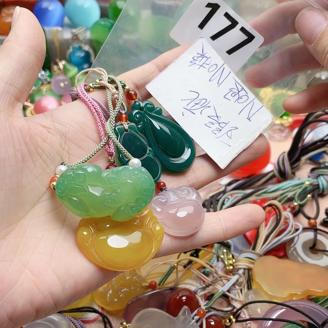 合金颈饰玛瑙/玉髓寒*