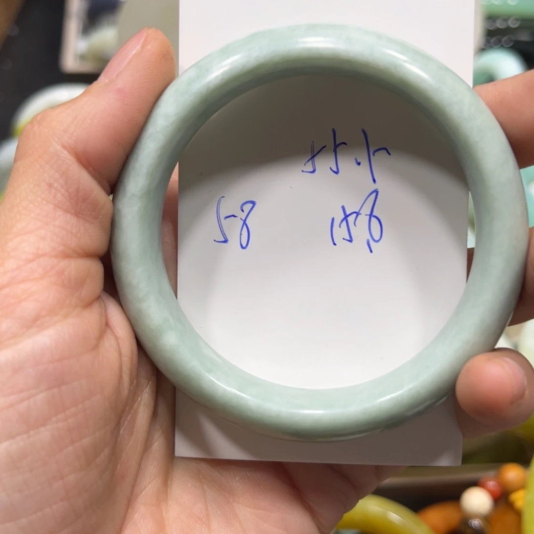 蛇纹石玉手镯未镶嵌格*