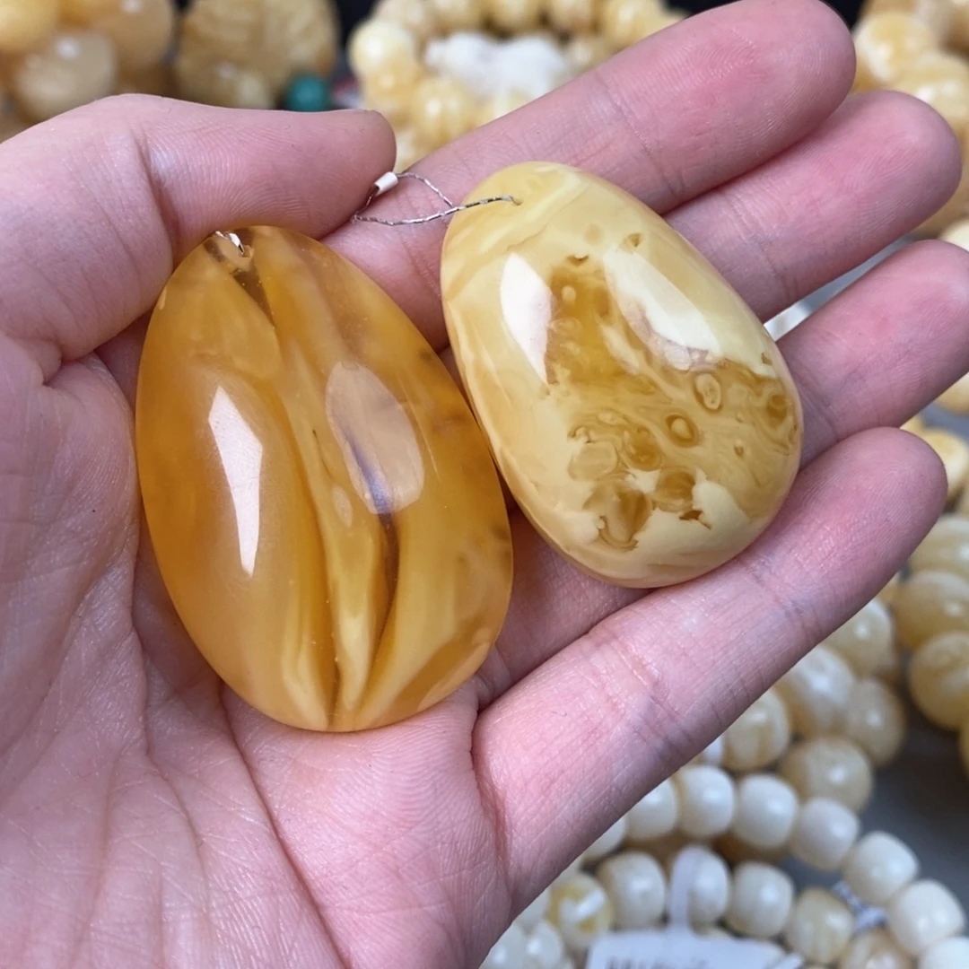 A***J蜜蜡未镶嵌珠宝奇石27.2g