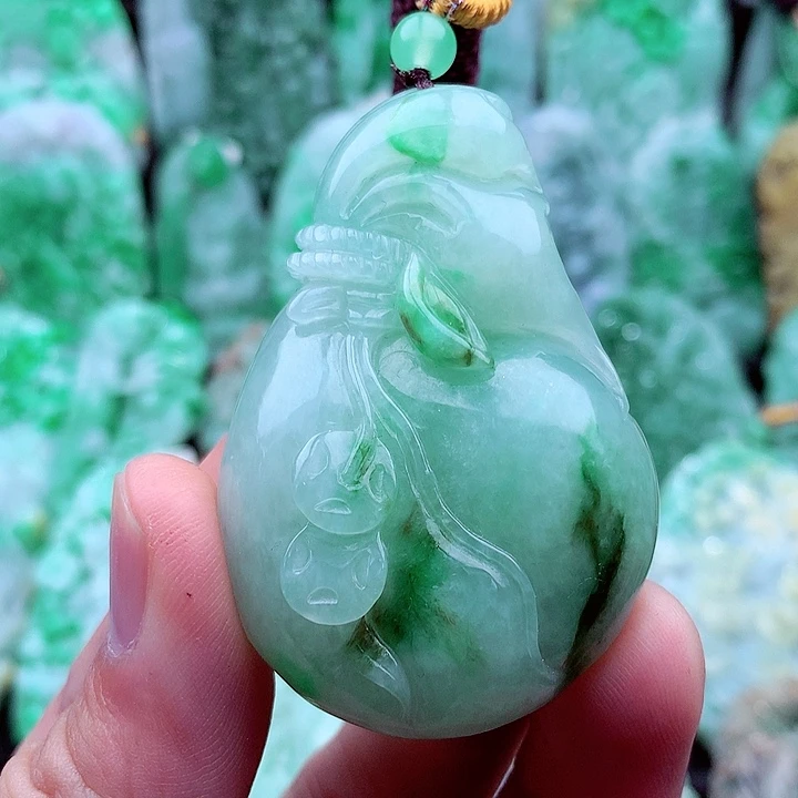 翡翠吊坠(不含链)未镶嵌