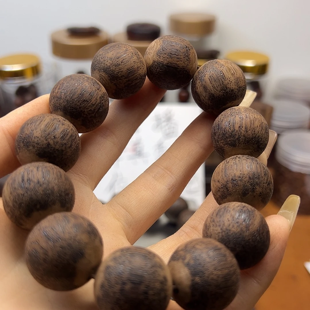 勤***奋降真香缅甸小叶降真香2.0绿油藤心