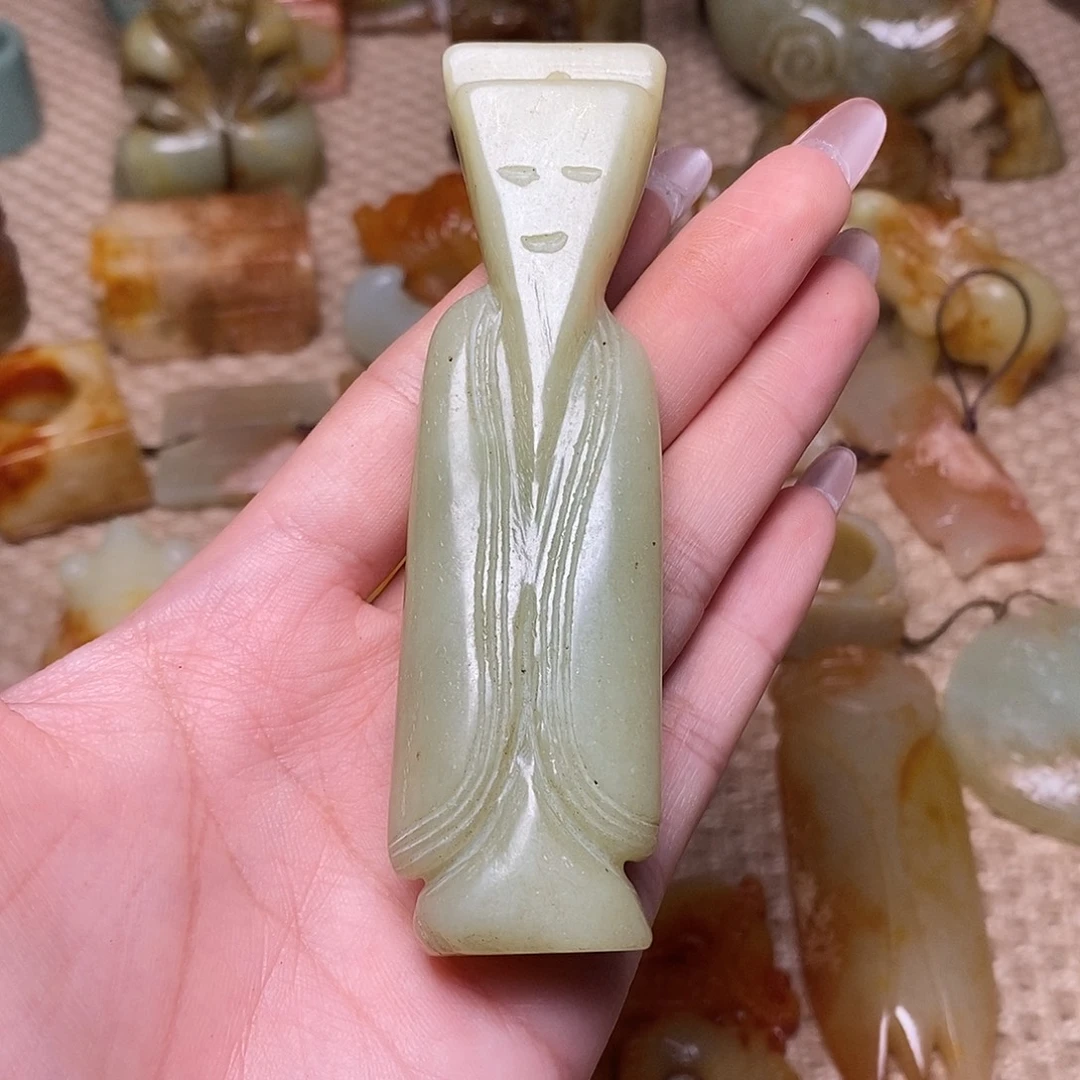 蛇纹石玉未镶嵌颈饰