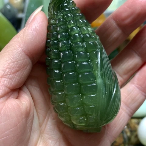 蛇纹石玉未镶嵌手把件