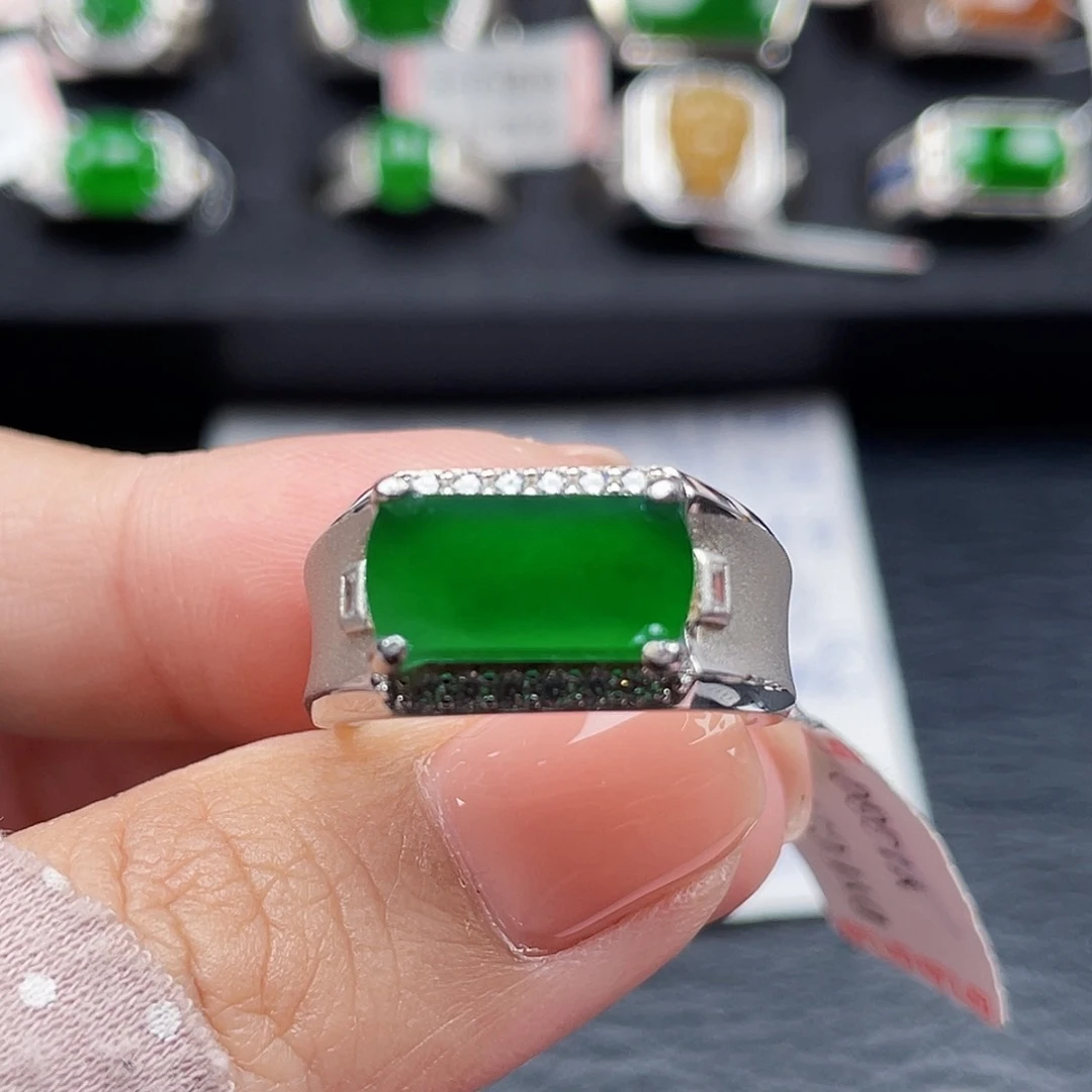 翡翠戒指银S925镶嵌天然a货翡翠没运费险2557