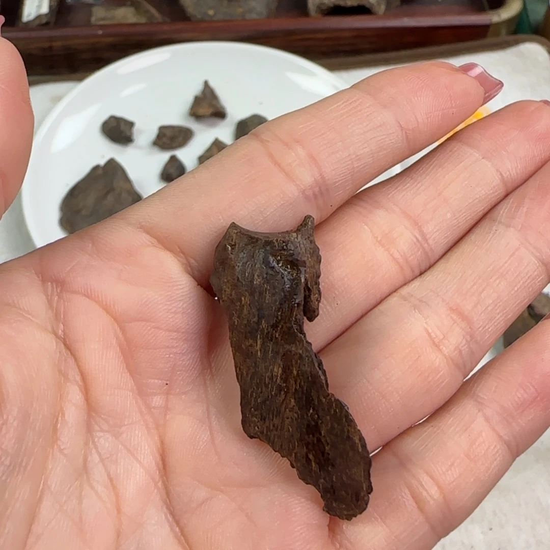 沉香碎屑沉香香港沉水1.5g