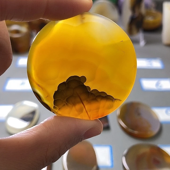 雅***室玛瑙/玉髓未镶嵌珠宝半成品