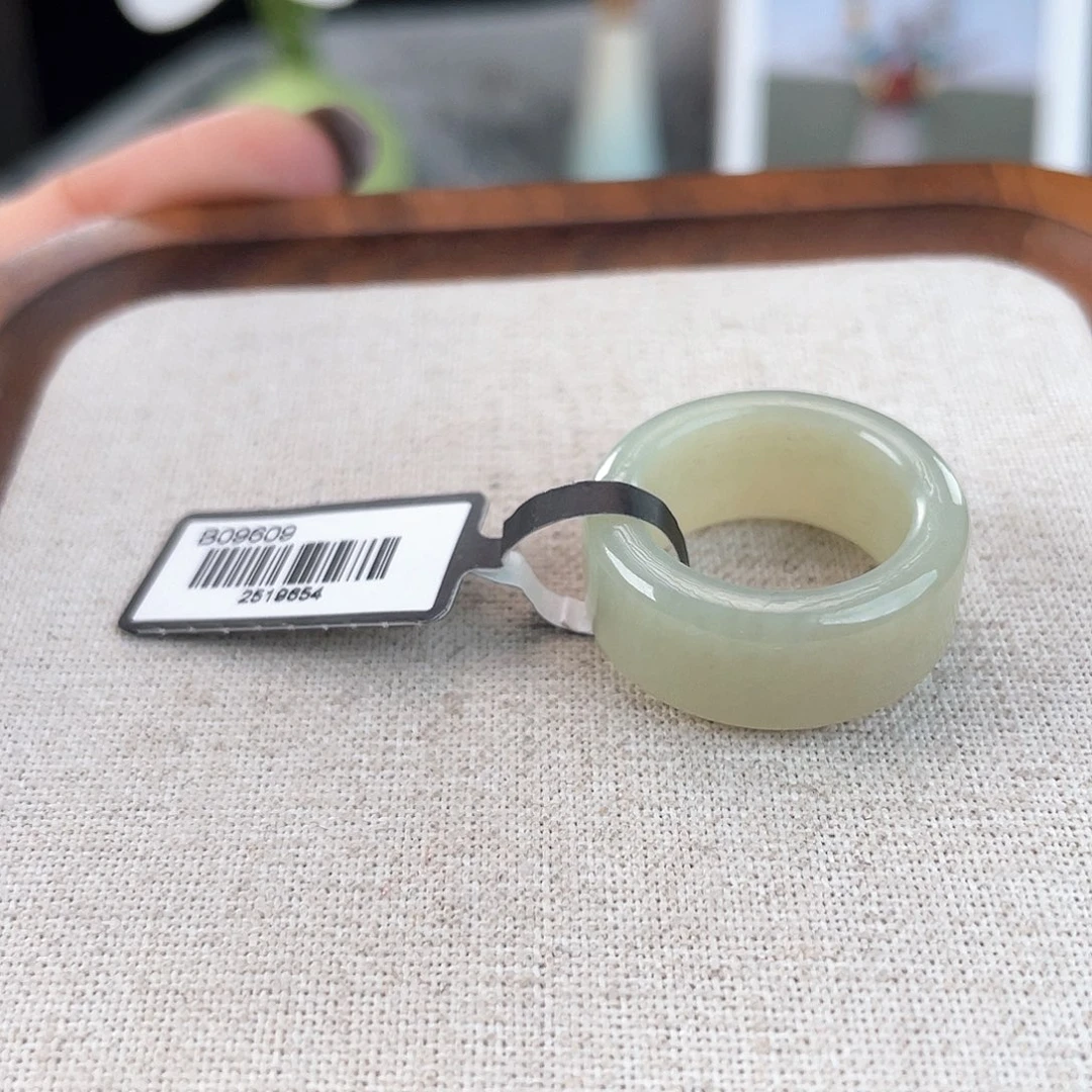 和田玉未镶嵌戒指U147奶蓝圆切17.4不退换