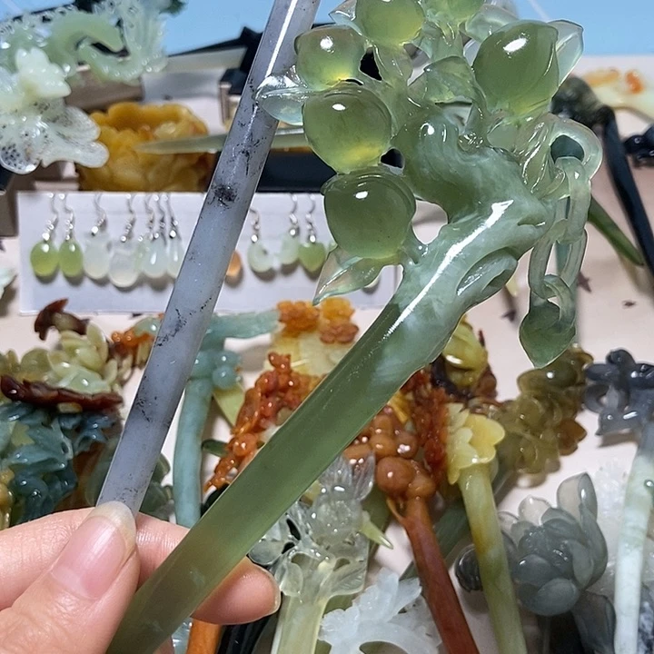 美***丽蛇纹石玉合金发簪