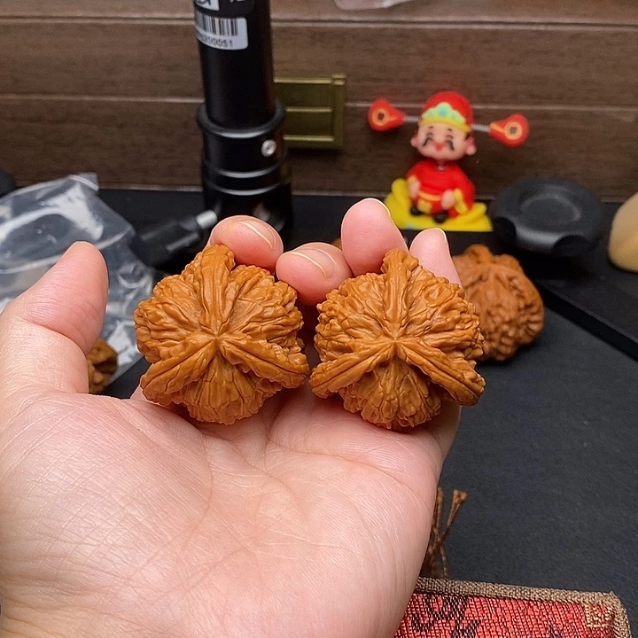 美***术把件文玩核桃白奔