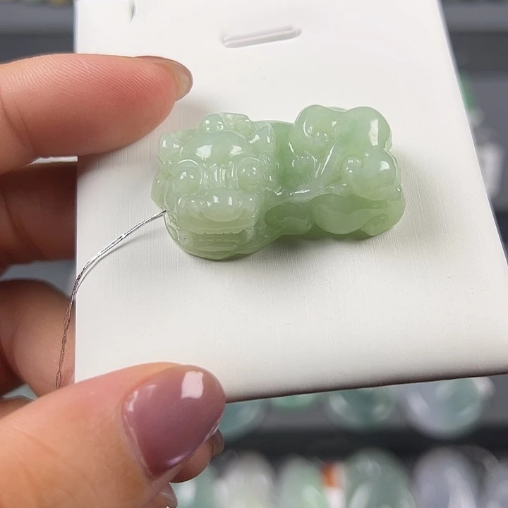 翡翠未镶嵌颈饰翡翠挂件