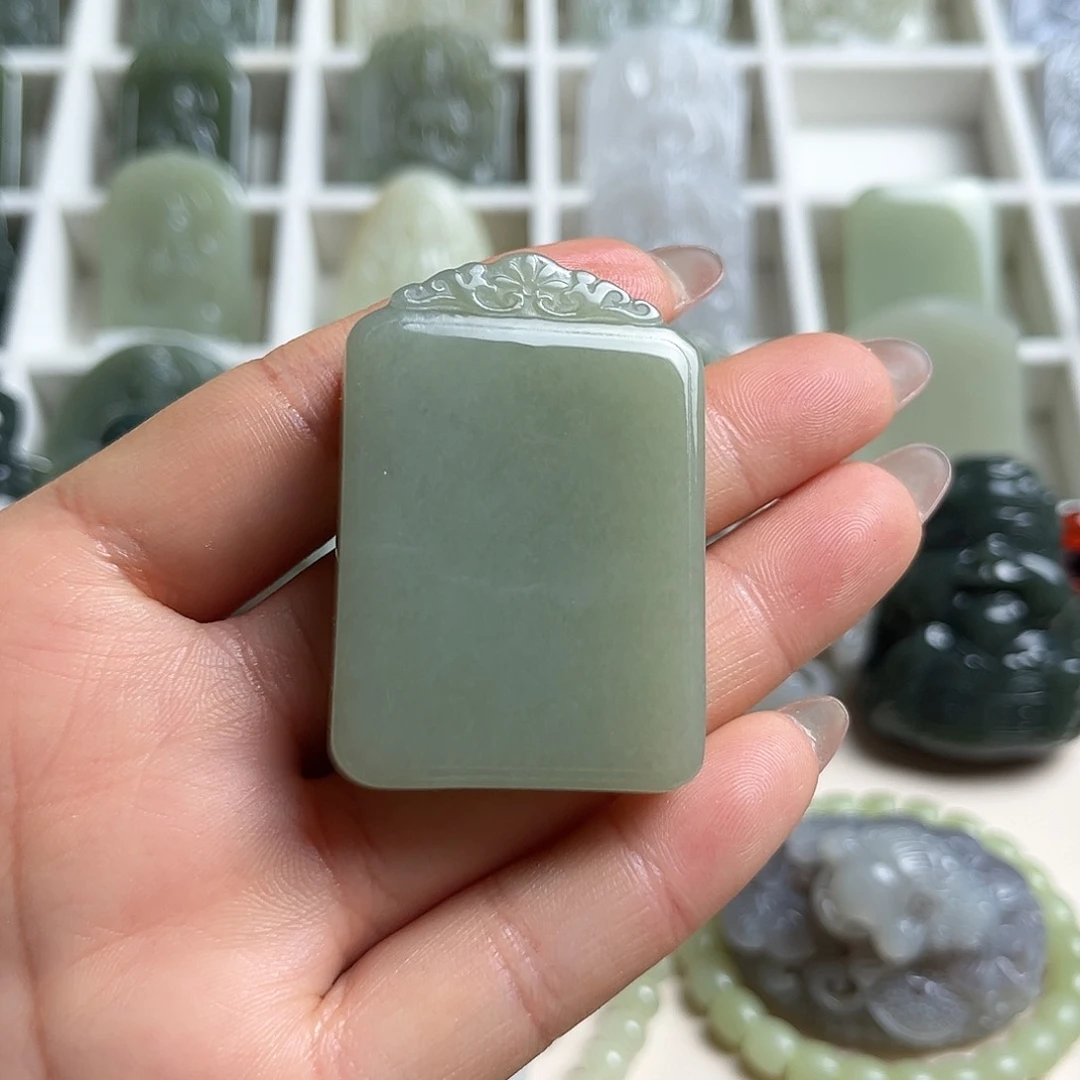 和田玉未镶嵌挂件