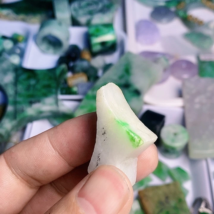 翡翠散珠天然翡翠A货挂件