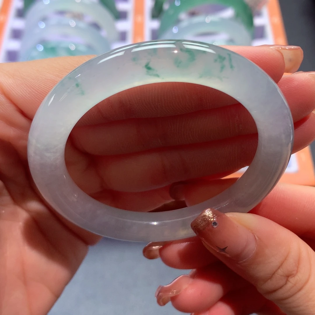 翡翠手镯足铂镶嵌5号