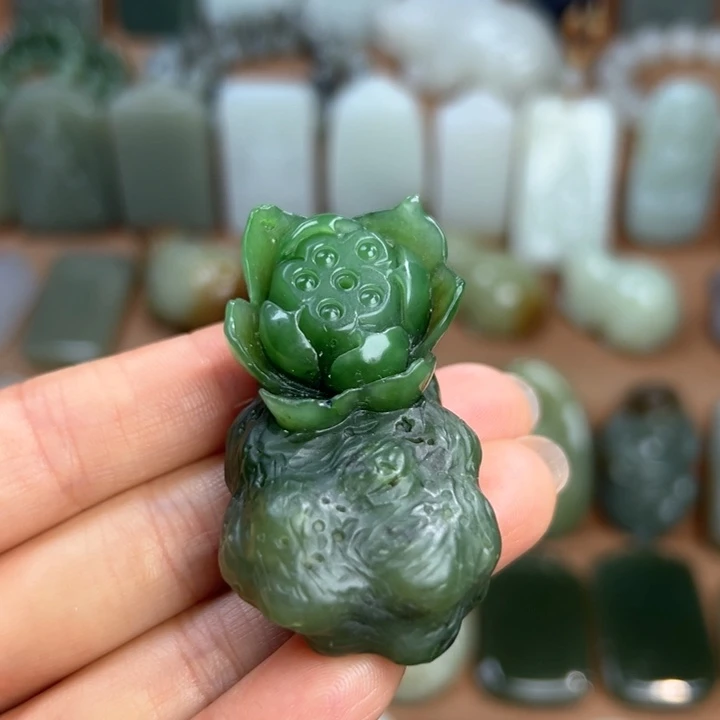 和田玉（碧玉）未镶嵌摆件