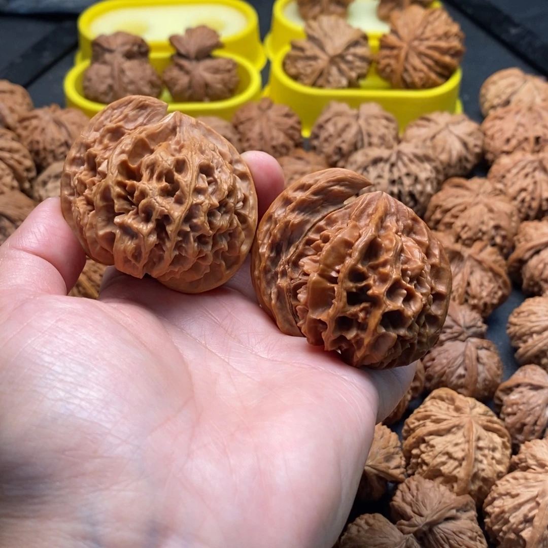 文玩核桃把件54帝王角