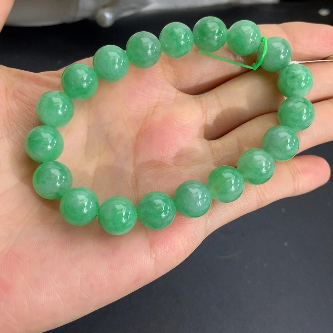 翡翠未镶嵌手串卡10细润果阳绿手串