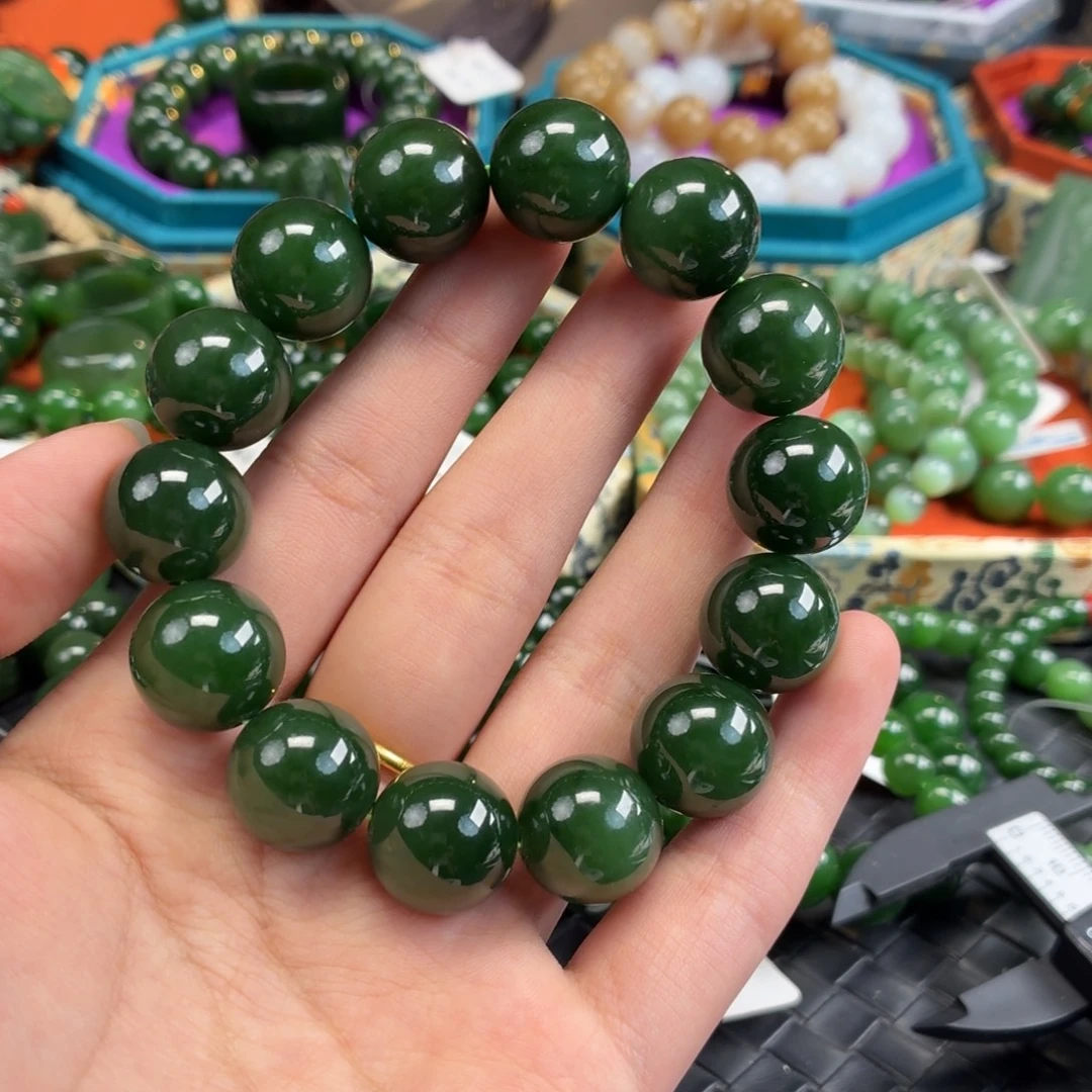 和田玉（碧玉）未镶嵌手链