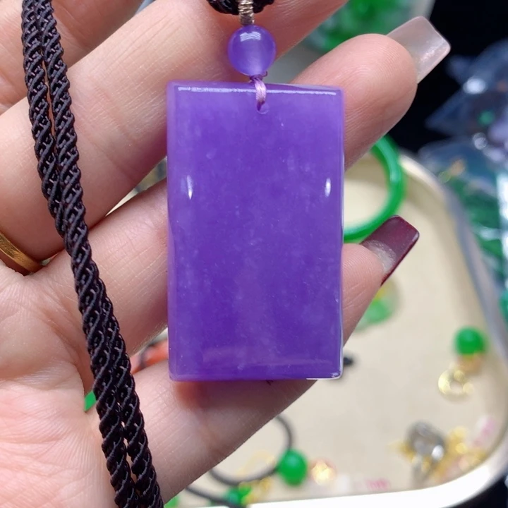 翡翠颈饰未镶嵌吊坠