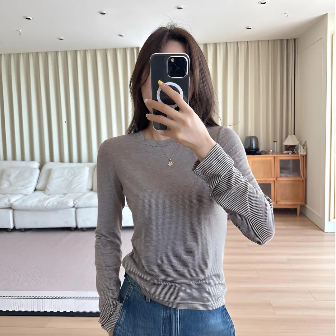 【余欢欢】早秋时尚休闲百搭条纹长袖打底衫-YHW50590