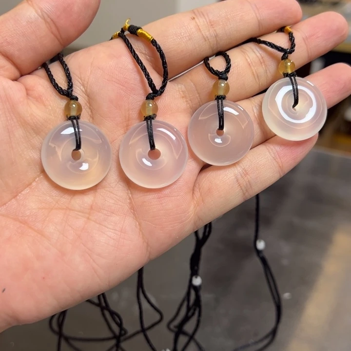 玛瑙/玉髓未镶嵌珠宝半成品多样性发货其中一个