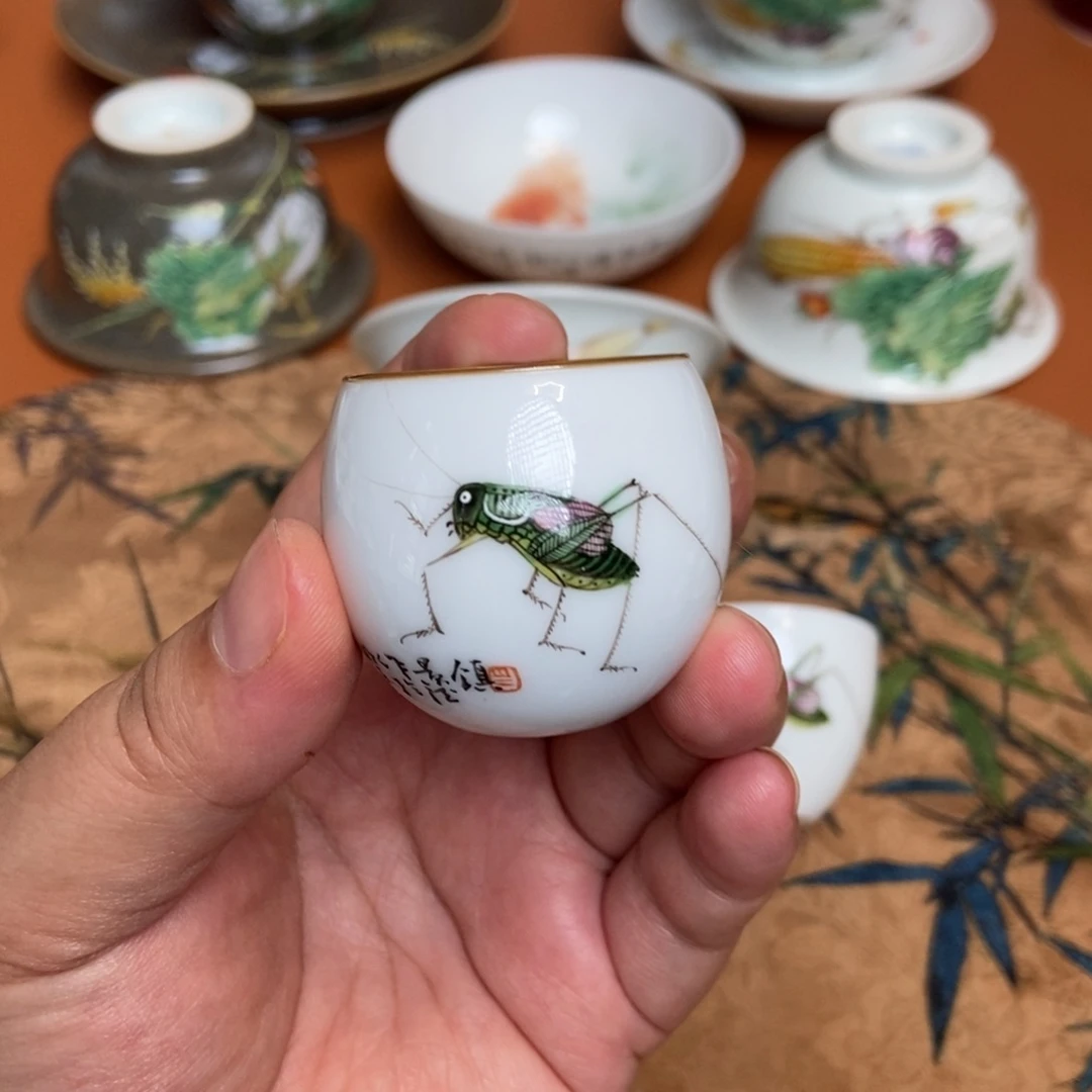 黎明东珐琅彩蝈蝈不倒杯
