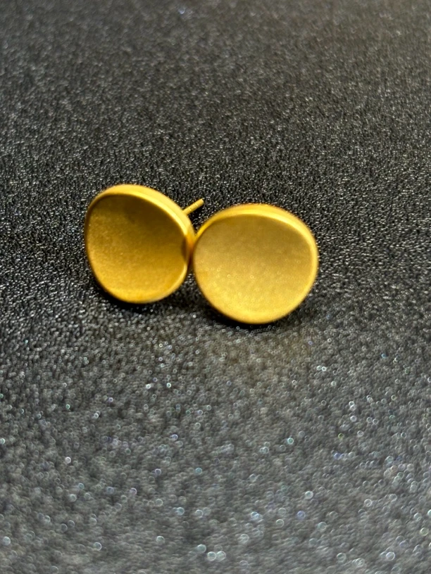 18k金 Au750 耳钉 b914