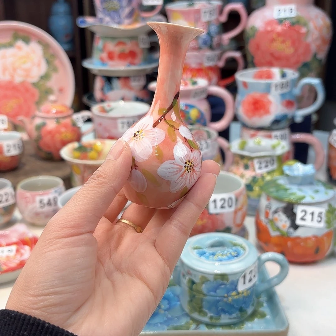 瓷片兔兔好de e mo k l k l lo